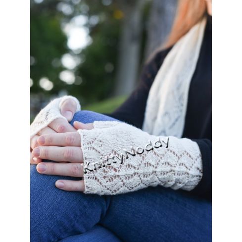 Orchid Lace Mitts
